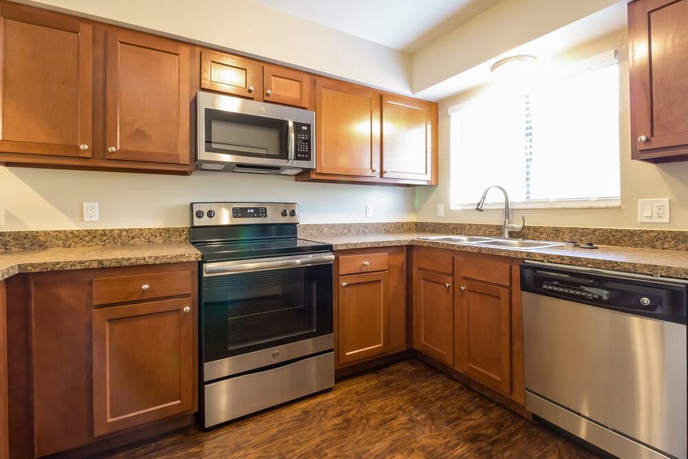 431 Surrey Run - Photo 6 of 14