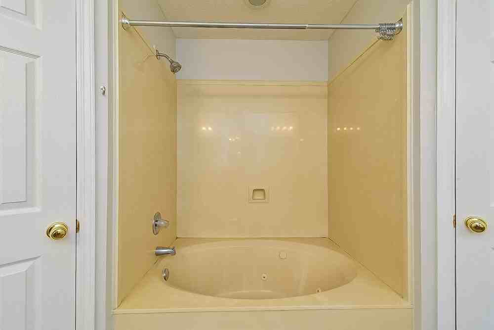 10018 Fox Hunt Dr - Photo 5 of 16