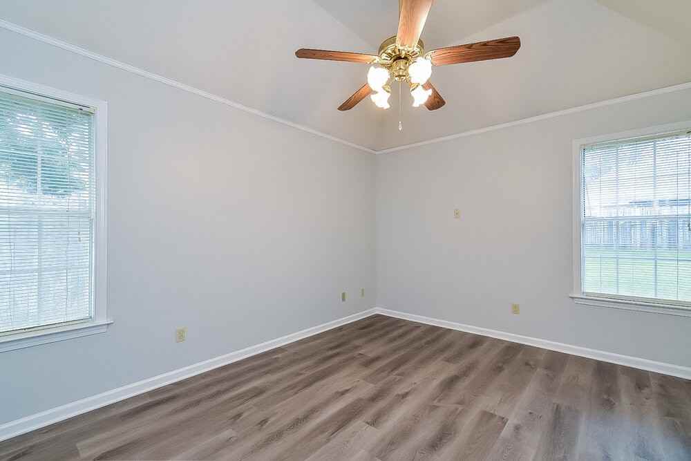 10018 Fox Hunt Dr - Photo 6 of 16