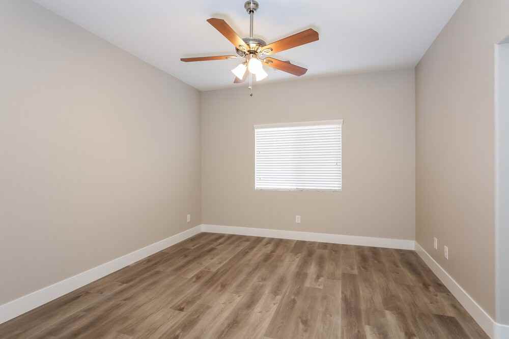 3802 Caribbean Blue Ave - Photo 7 of 15