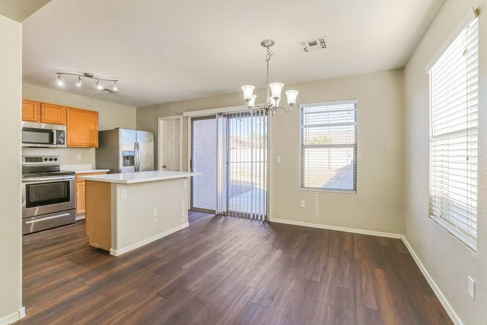 8442 E Navarro Cir - Photo 5 of 16