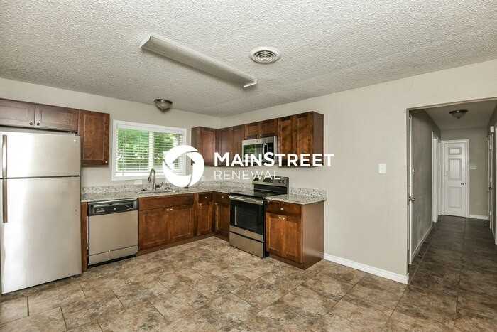 405 S Judd St - Photo 7 of 16