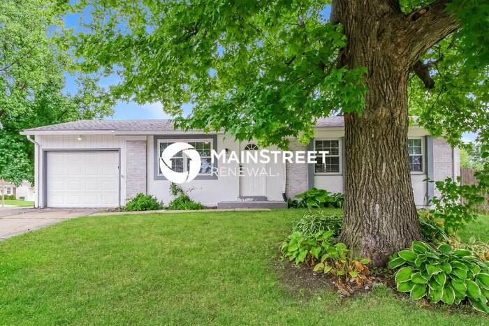 2868 Essex St - Photo 2 of 17