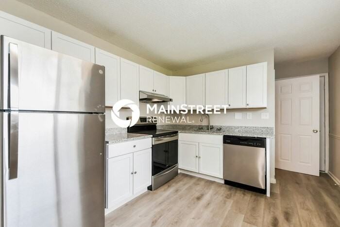 2868 Essex St - Photo 7 of 17