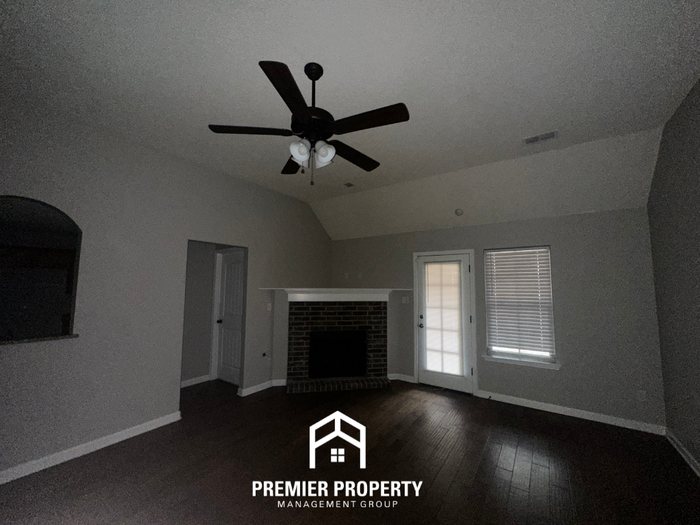 9292 Acadia Pl - Photo 3 of 21