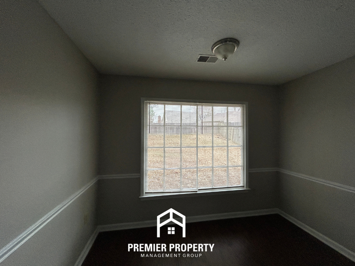 7082 Farmhouse Dr - Photo 5 of 21