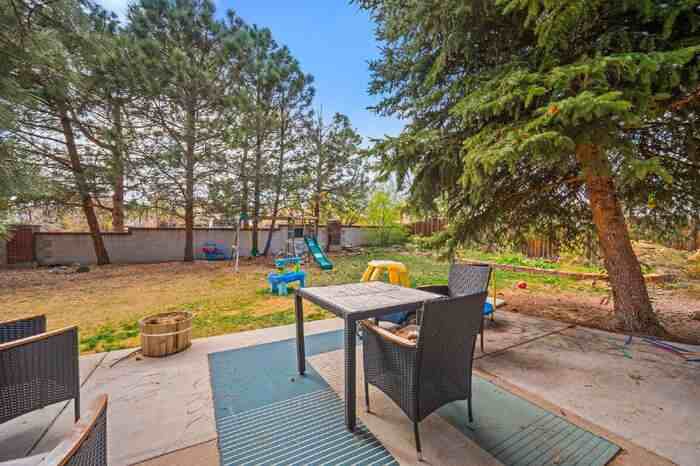 8112 Old Exchange Dr - Photo 5 of 49