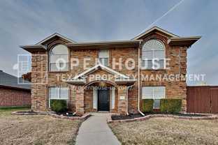 1102 Hall Dr - Photo 1 of 1