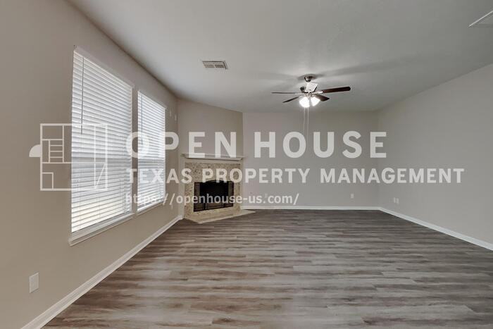 3602 Windlewood Dr - Photo 4 of 21