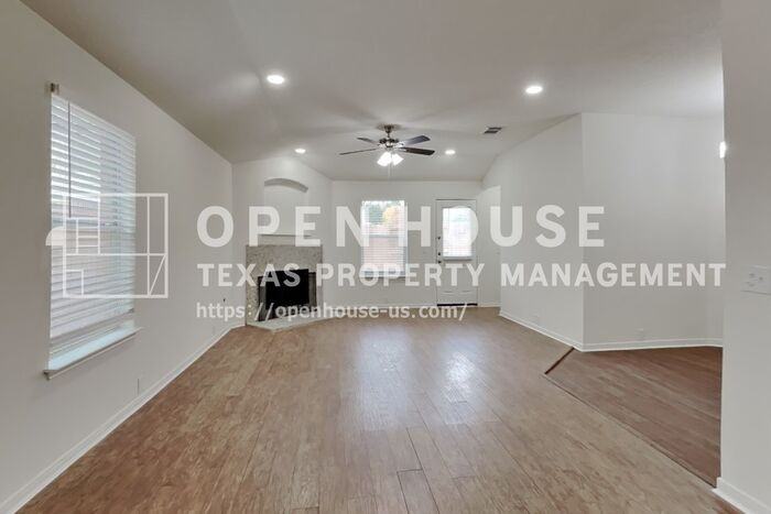 10414 Falling River Dr - Photo 4 of 20