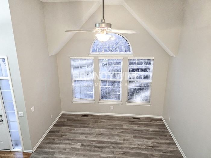 13313 Redwood Ln - Photo 7 of 14