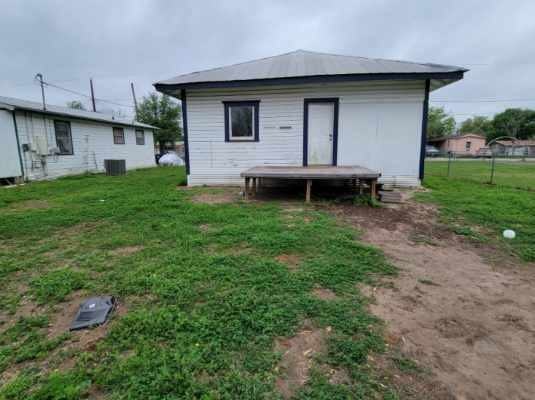 708 Garcia St #1 - Photo 6 of 6