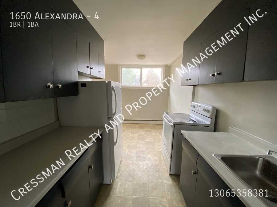 1650 Alexandra - Photo 3 of 6
