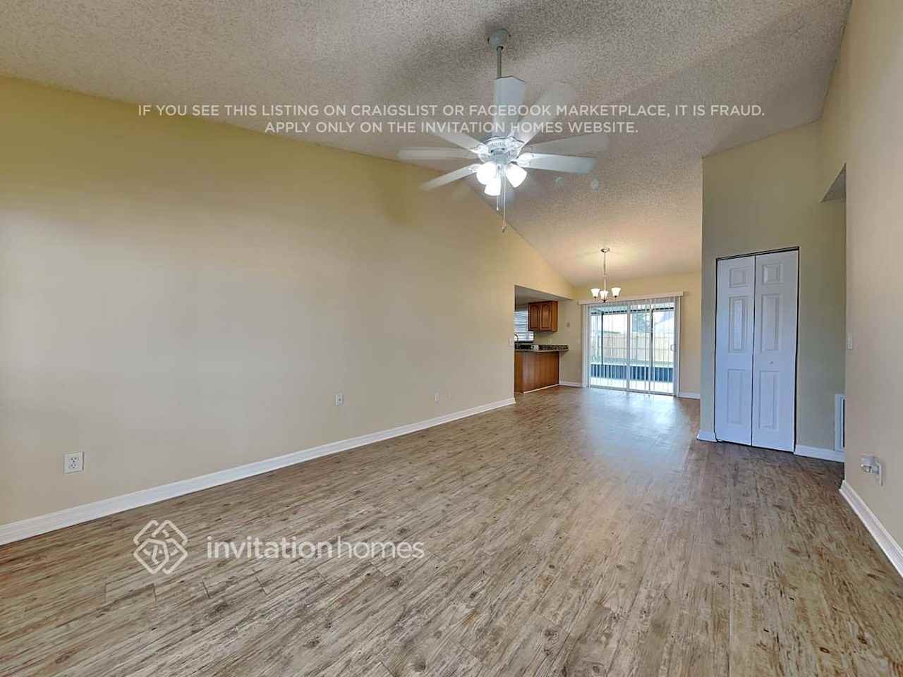 5318 Starhill Pl - Photo 3 of 18