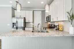 45 Hatton Ct - Photo 5 of 40