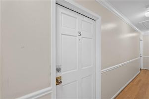 featured image of 11 Peachtree Hills Ave Ne