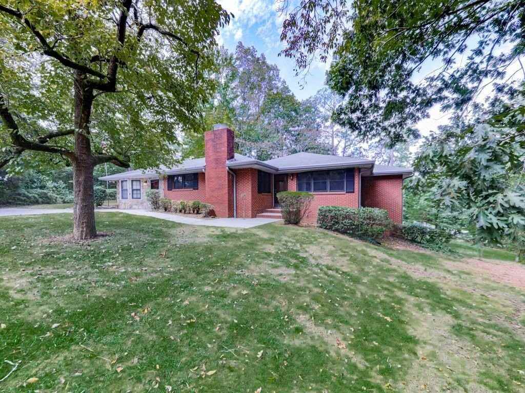 5480 Burgess Dr Sw - Photo 4 of 40