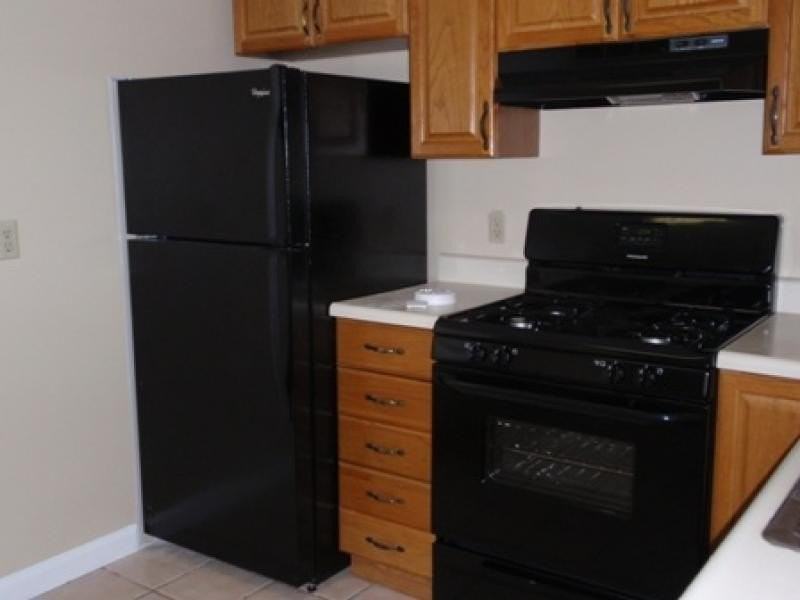 10 1/2 Clover Pl #BACK - Photo 5 of 9