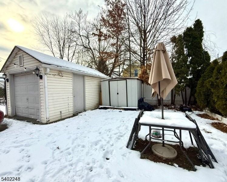 92 Maple Ave #1 - Photo 3 of 7