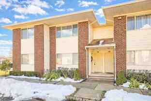 1302 Bradley Ct - Photo 1 of 1