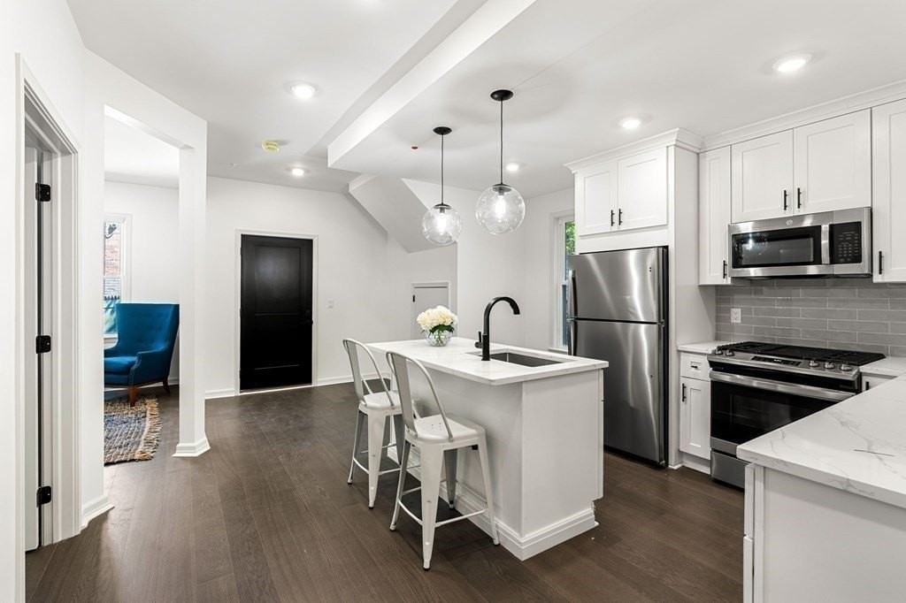 31 Cunningham St Unit 2 #2 - Photo 2 of 9