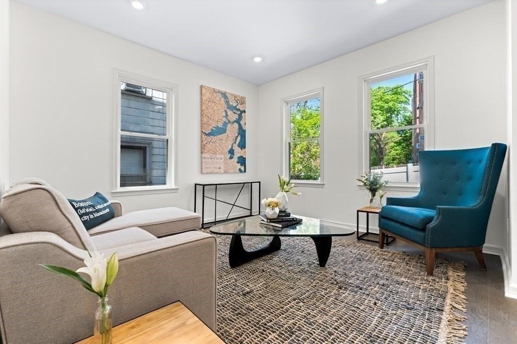 31 Cunningham St Unit 2 #2 - Photo 4 of 9