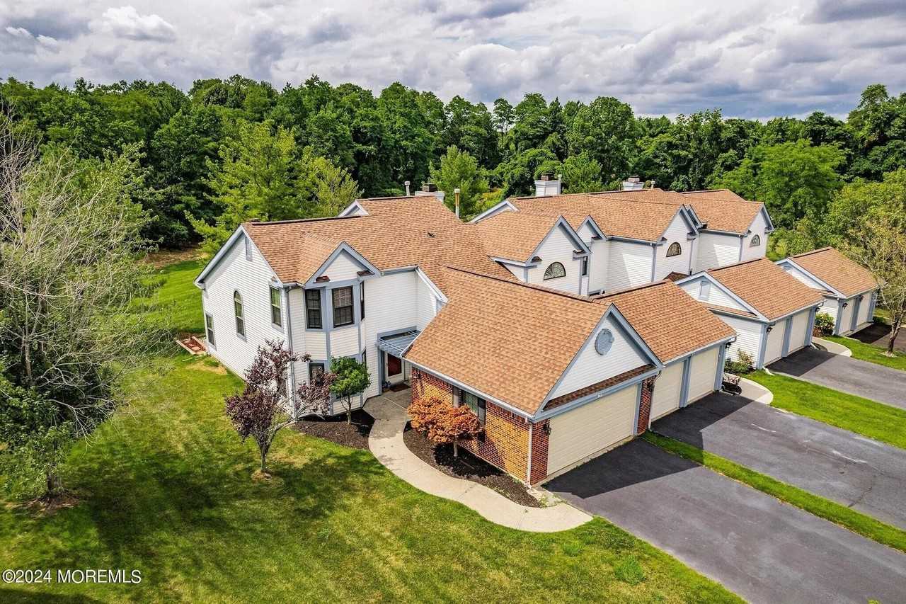 73 Old Orchard Ln Unit 1504 #1504 - Photo 2 of 32