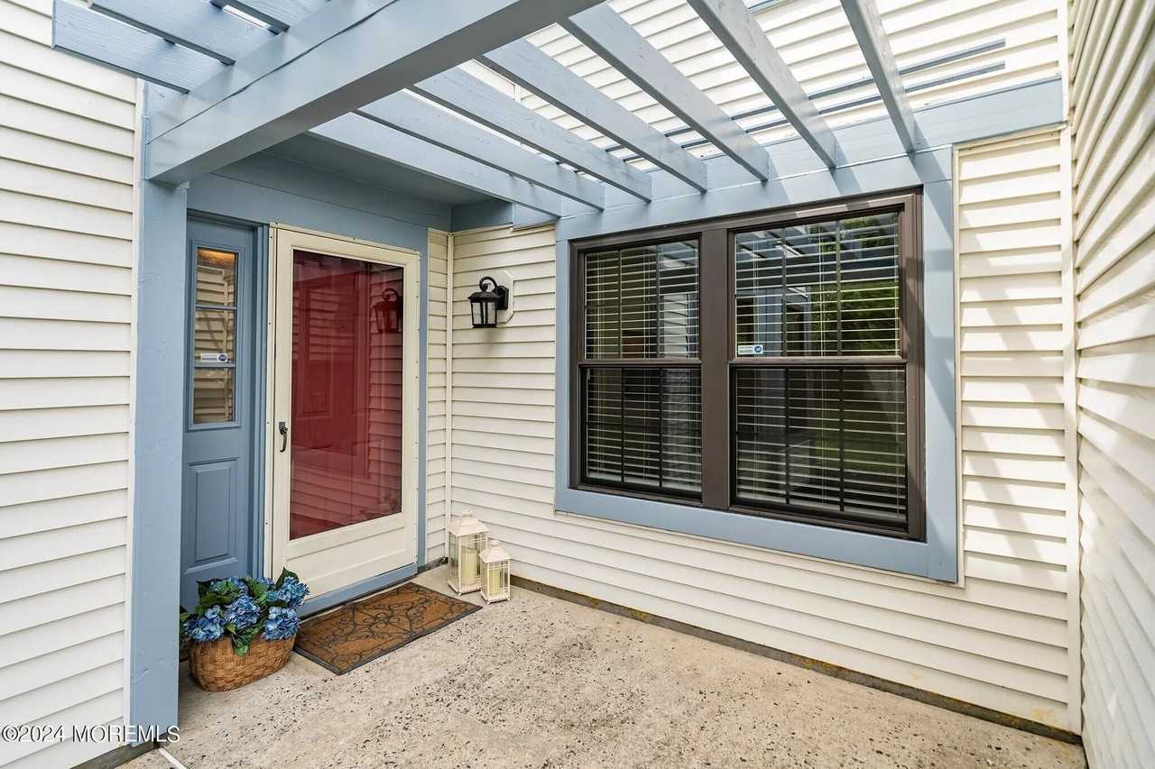 73 Old Orchard Ln Unit 1504 #1504 - Photo 4 of 32