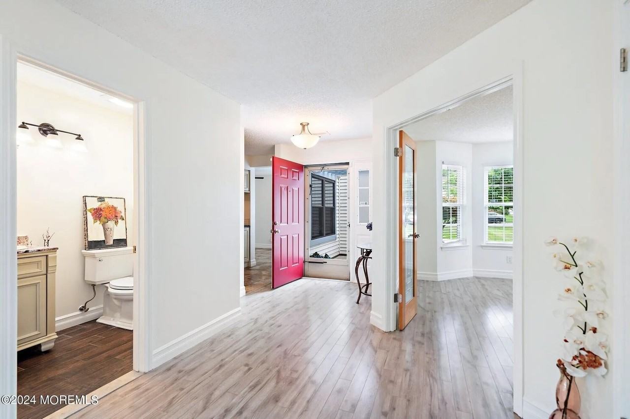 73 Old Orchard Ln Unit 1504 #1504 - Photo 5 of 32