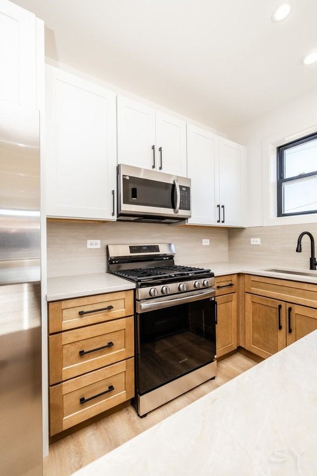 3216 W Polk St #2 - Photo 5 of 13
