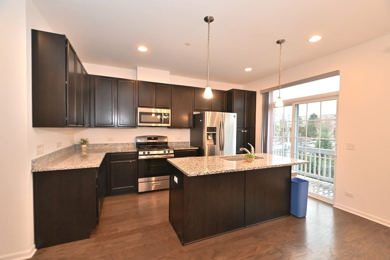 8602 Ferris Ave - Photo 5 of 17