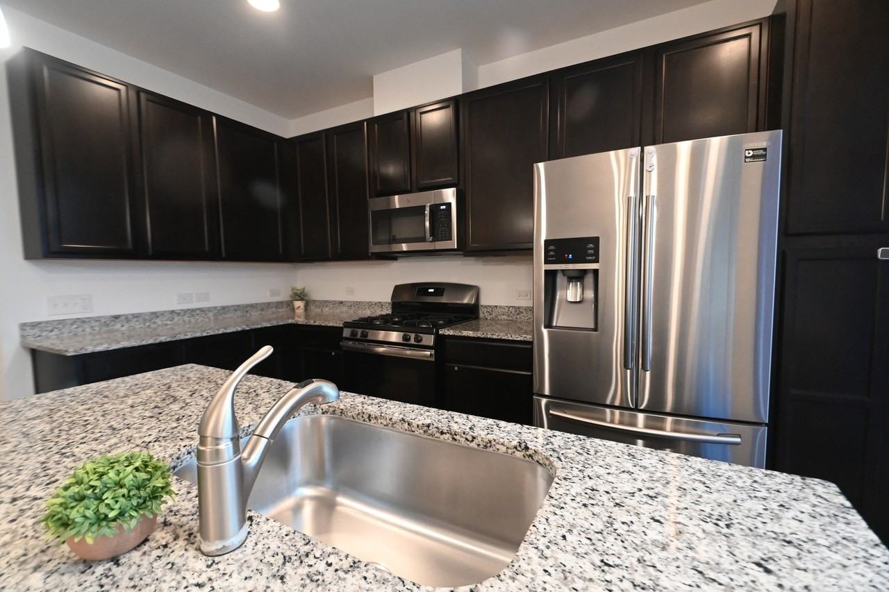 8602 Ferris Ave - Photo 6 of 17