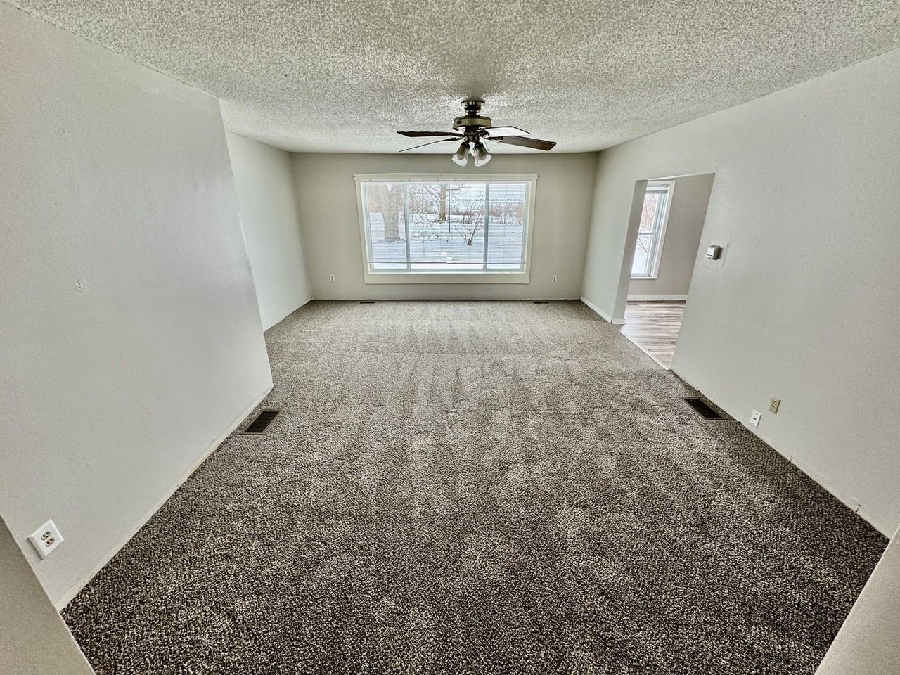 30556 Lanan Rd - Photo 3 of 15