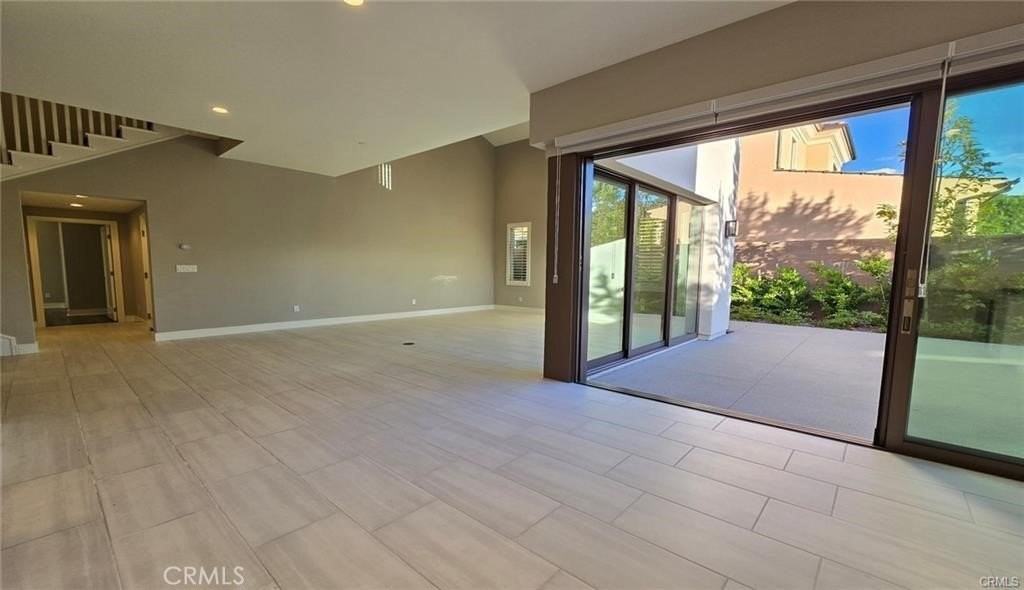 145 Winnett - Photo 5 of 29