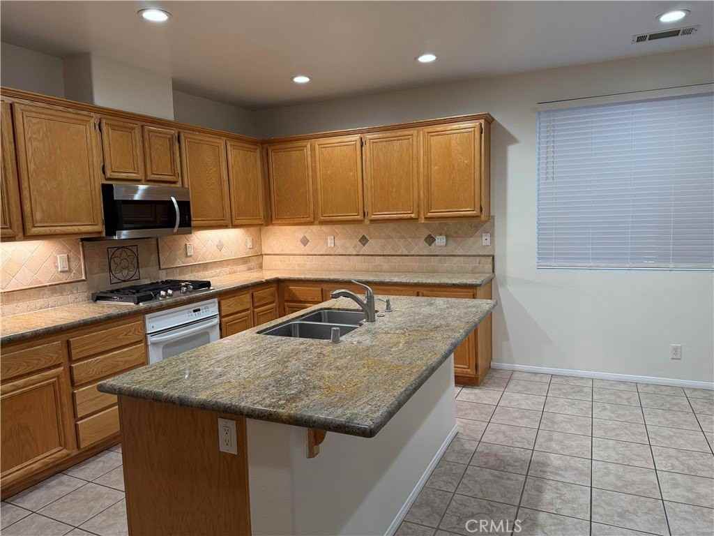 26574 Oakdale Canyon Ln - Photo 4 of 28