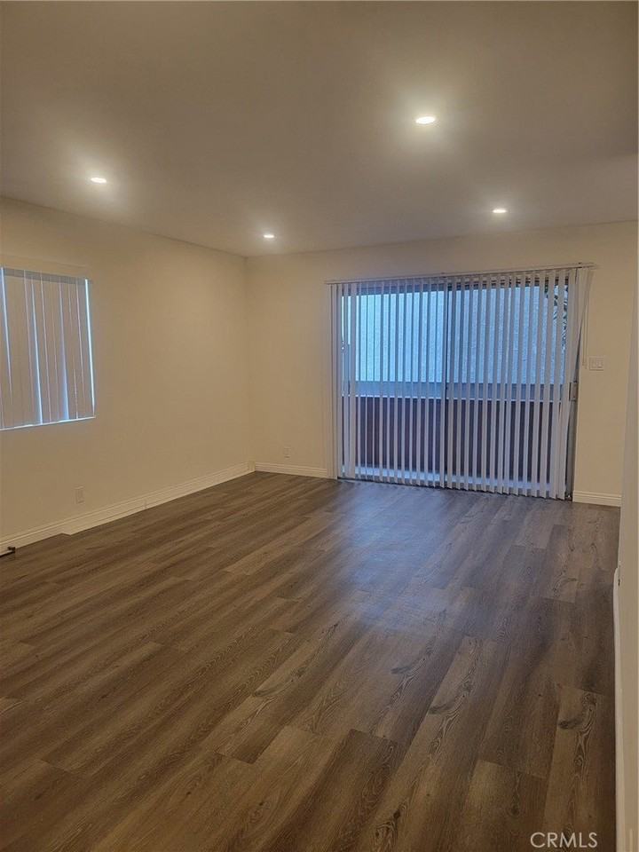 627 Geneva St #2 - Photo 7 of 25