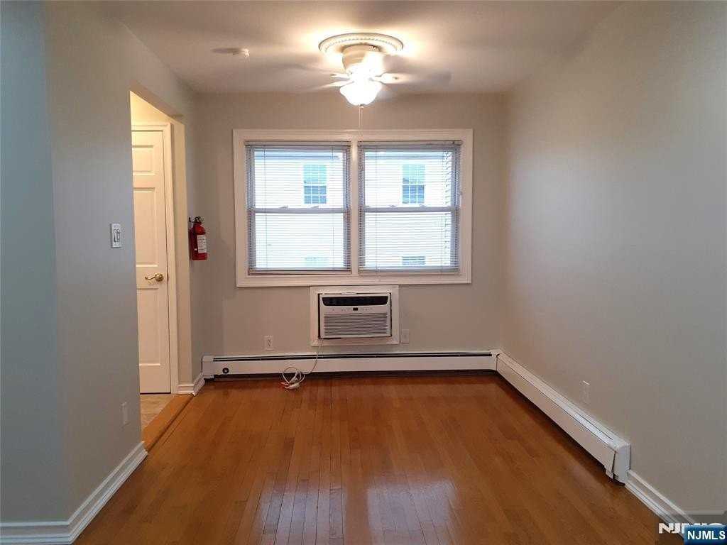 116 71st St - Photo 6 of 15