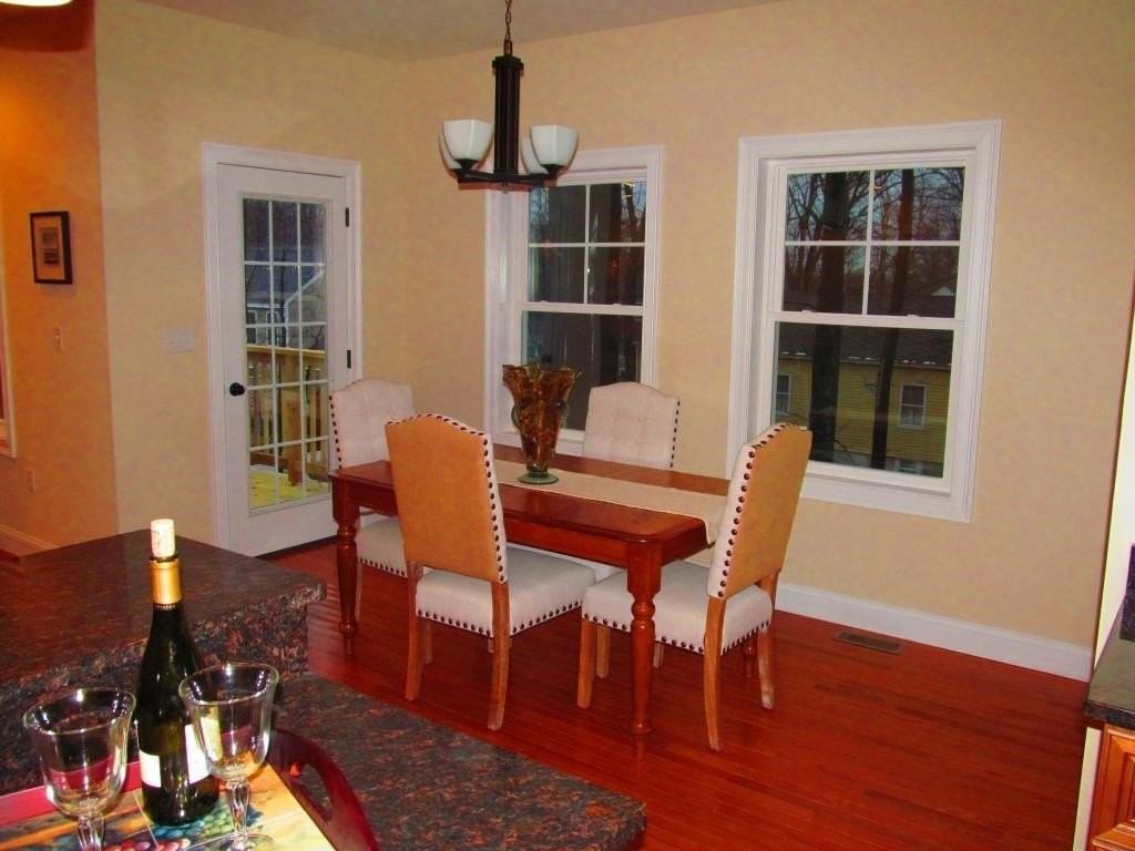 214 Dallaire St - Photo 4 of 20