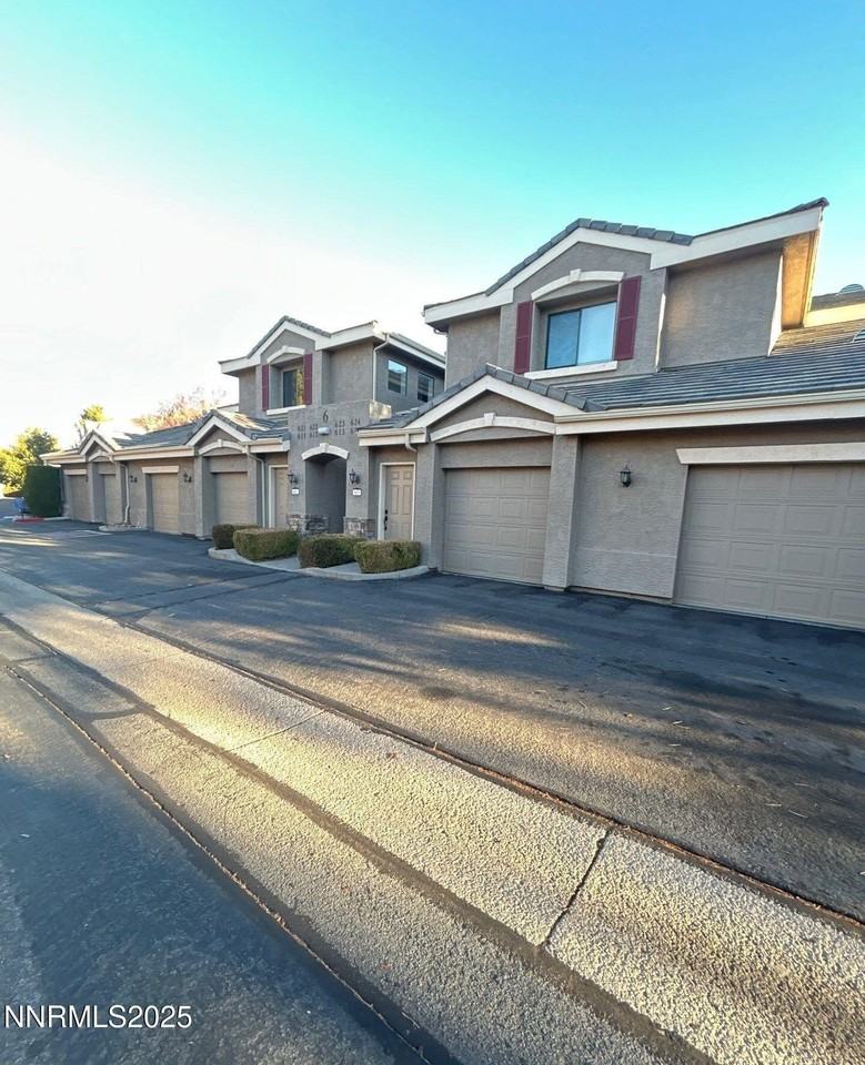 900 S Meadows Pkwy Apt 623 #623 - Photo 2 of 24