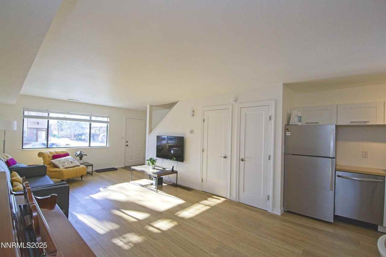 125 Mary St #A - Photo 5 of 22