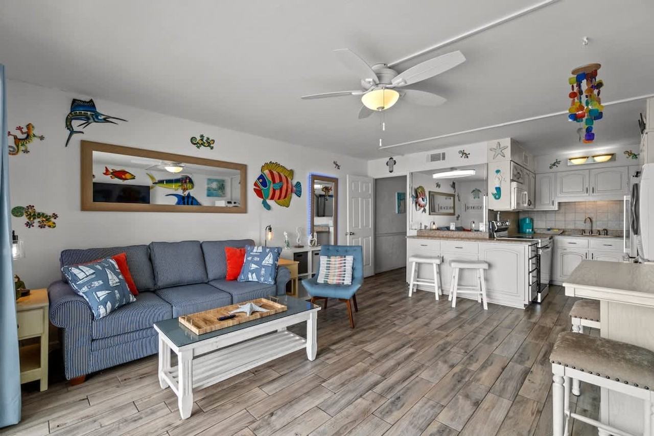 8743 Thomas Drive - Photo 5 of 29