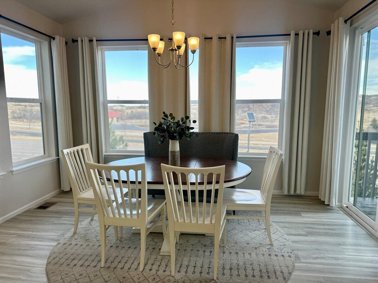 3468 Arlen Way - Photo 4 of 27