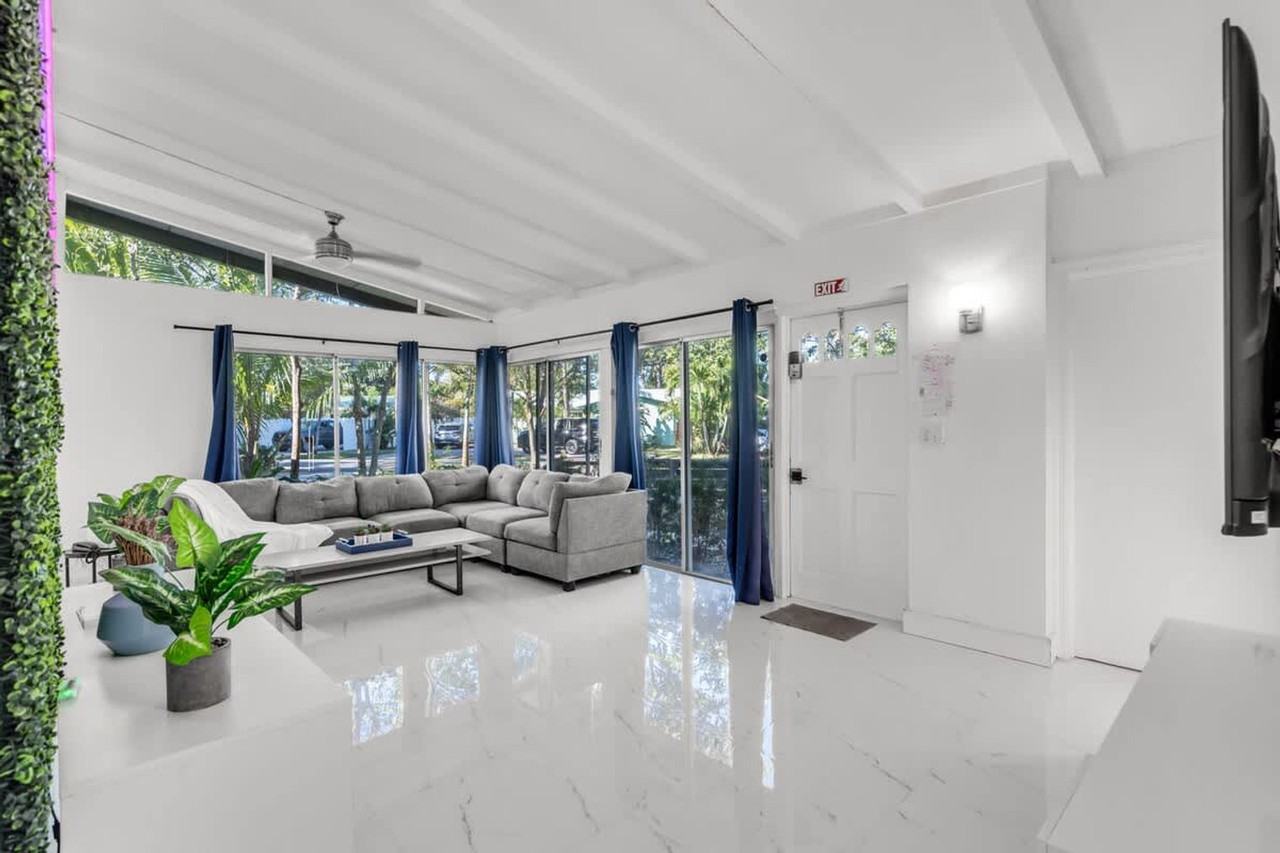 714 Ne 17th Ct #1372340P - Photo 7 of 48