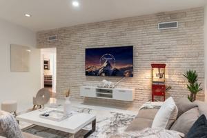 featured image of 20010 Highland Lakes Blvd