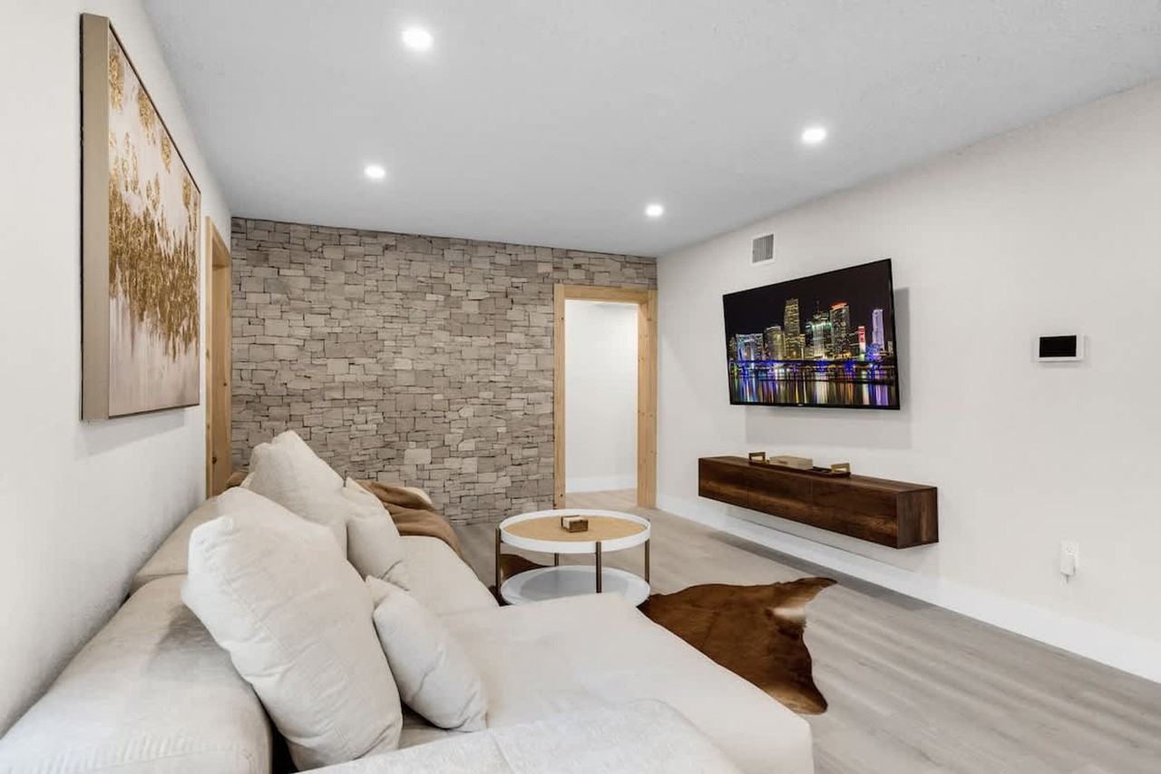 6450 Perry St #1372363P - Photo 4 of 50