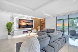 featured image of 468 Golden Isles Dr