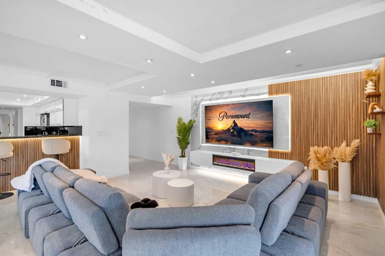 468 Golden Isles Dr #1372321P - Photo 2 of 50