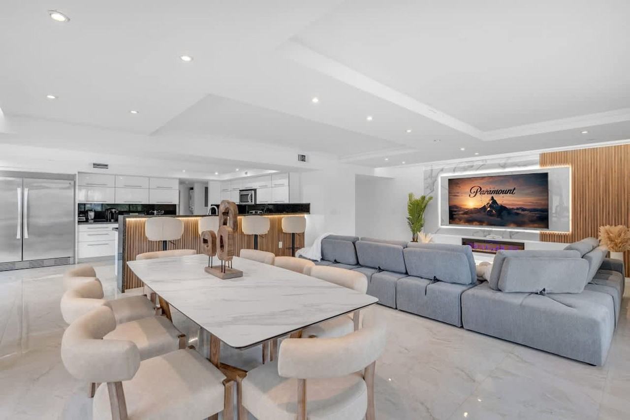 468 Golden Isles Dr #1372321P - Photo 4 of 50