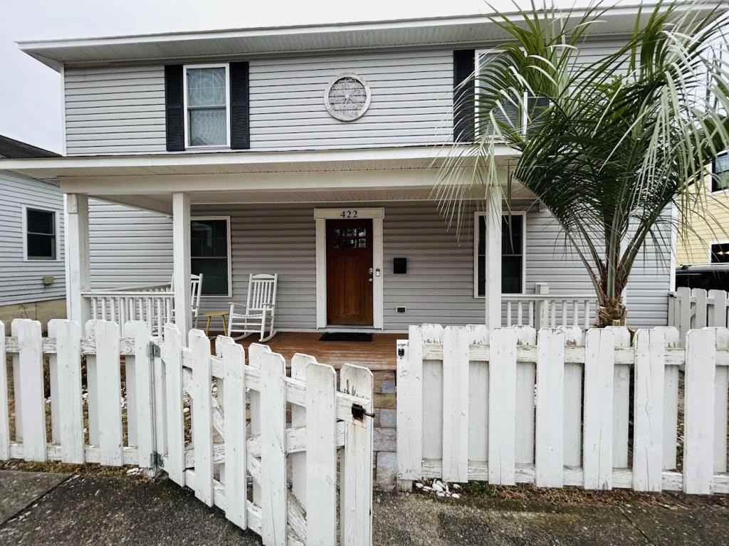 422 S 7th St - Photo 2 of 14