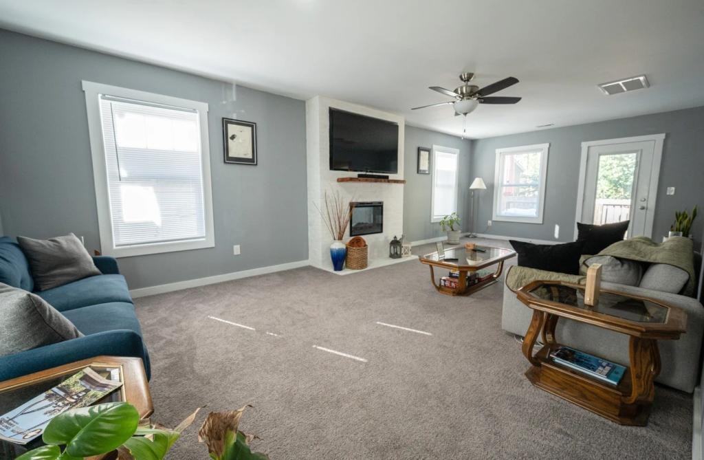 422 S 7th St - Photo 6 of 14